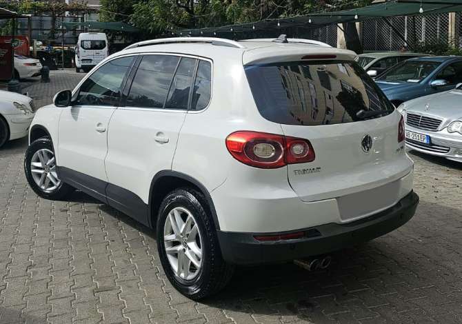 Noleggio Auto  a Tirana - 40 Euro