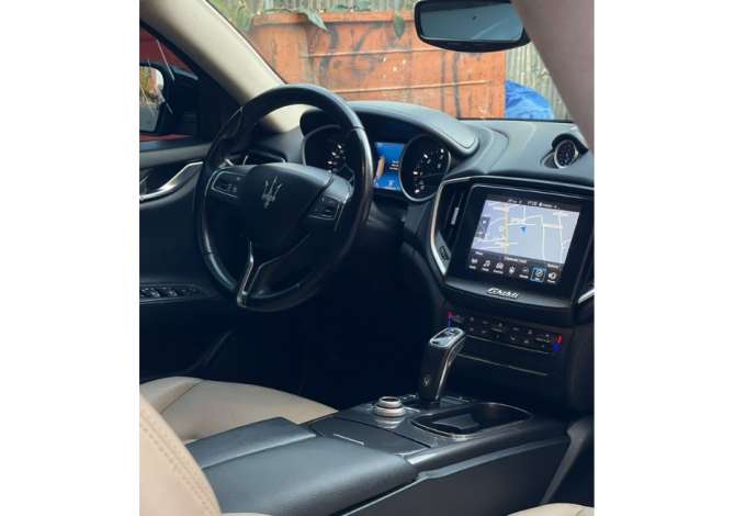 Noleggio Auto  a Tirana - 180 Euro