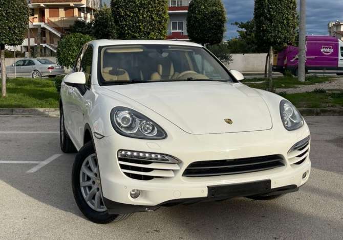 Noleggio Auto  a Tirana - 100 Euro
