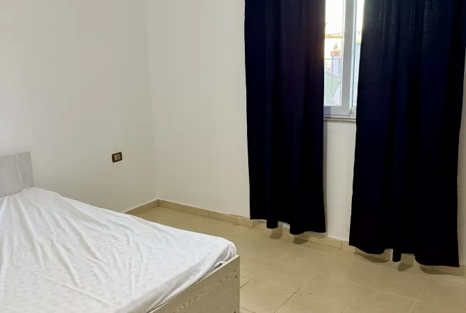 Shtepi me qera Apartament ne Tirane, 1+1, Mobilimi E mobiluar, Pagesa 270  Euro.