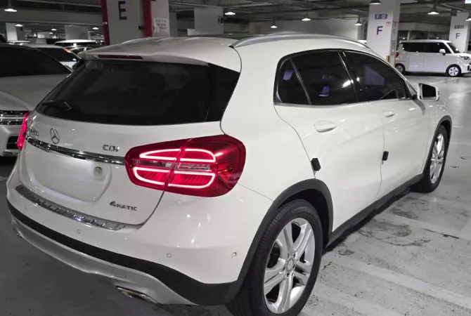 Cars for sale in Tirana, Mercedes-Benz, 2015 Diesel,Kambio Automatik Payment 15,000  Euro.