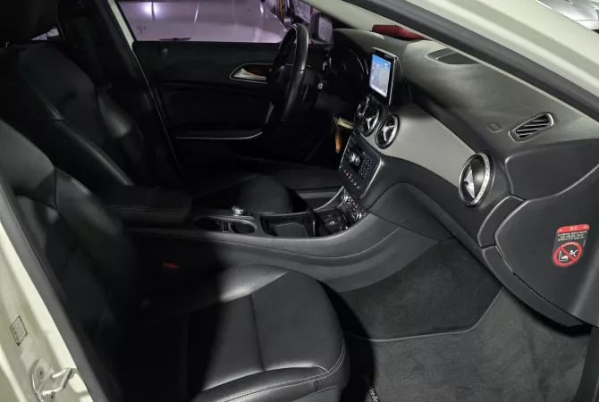 Cars for sale in Tirana, Mercedes-Benz, 2015 Diesel,Kambio Automatik Payment 15,000  Euro.