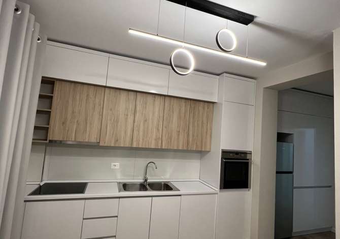 Shtepi me qera 2+1 ne Tirane - 550 Euro
