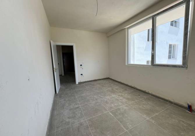 Shtepi ne shitje Apartament ne Tirane, 2+1, Mobilimi Bosh, pa mobiluar, Pagesa 135,000  Euro.