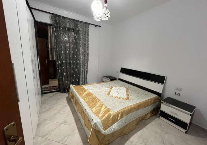 Shtepi me qera Apartament ne Tirane, 1+1, Mobilimi E mobiluar, Pagesa 400  Euro.