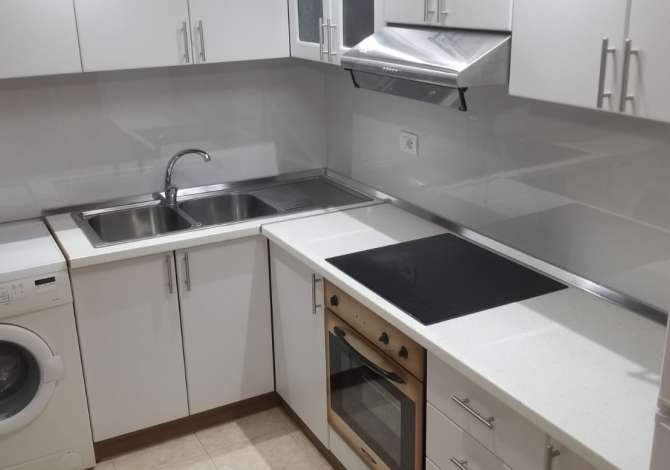Shtepi me qera Apartament ne Tirane, 1+1, Mobilimi E mobiluar, Pagesa 40,000  Leke.