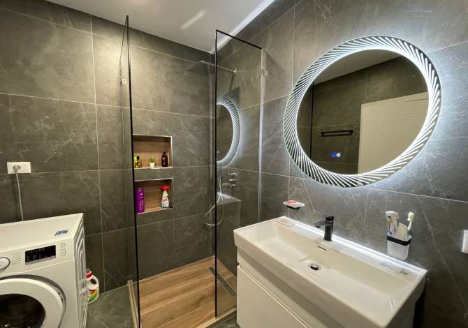 Shtepi me qera Apartament ne Tirane, 2+1, Mobilimi E mobiluar, Pagesa 800  Euro.