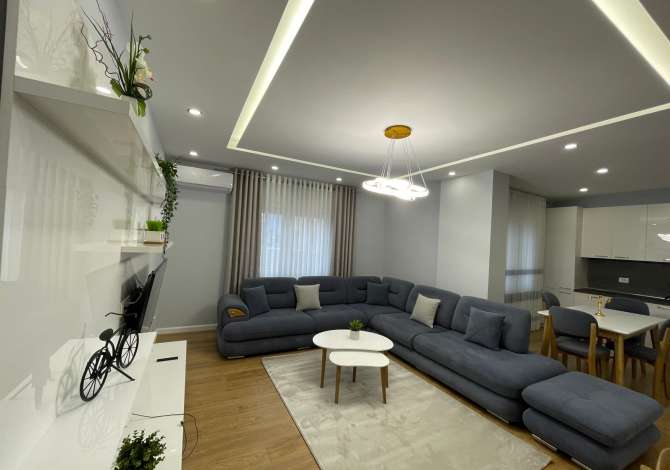 Shtepi me qera 2+1 ne Tirane - 800 Euro