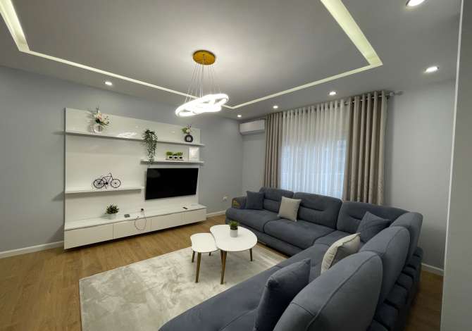 Shtepi me qera 2+1 ne Tirane - 800 Euro