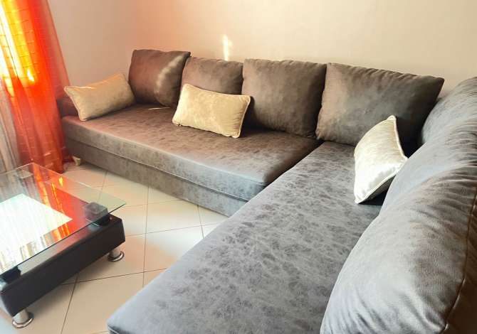 Shtepi me qera 2+1 ne Tirane - 45,000 Leke