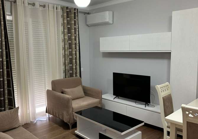 Shtepi me qera 1+1 ne Tirane - 400 Euro
