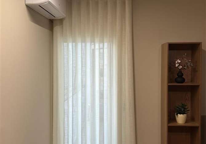 Shtepi me qera Apartament ne Tirane, 2+1, Mobilimi E mobiluar, Pagesa 900  Euro.