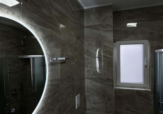 Shtepi me qera Apartament ne Tirane, 2+1, Mobilimi E mobiluar, Pagesa 900  Euro.