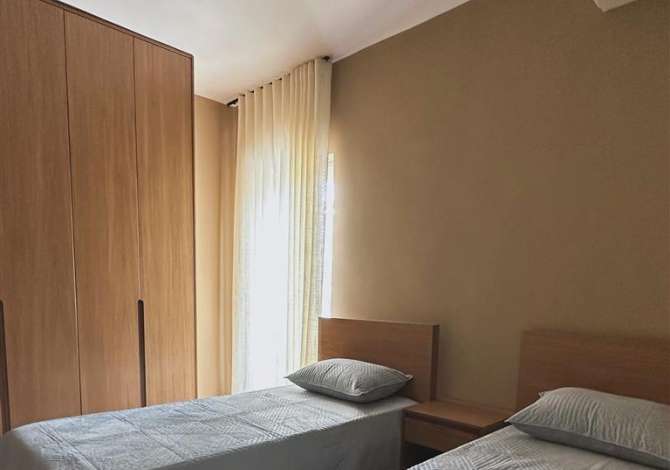 Shtepi me qera 2+1 ne Tirane - 900 Euro