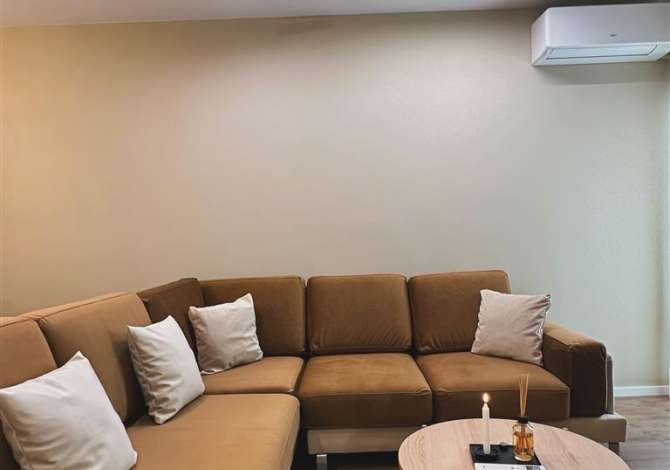 Shtepi me qera 2+1 ne Tirane - 900 Euro