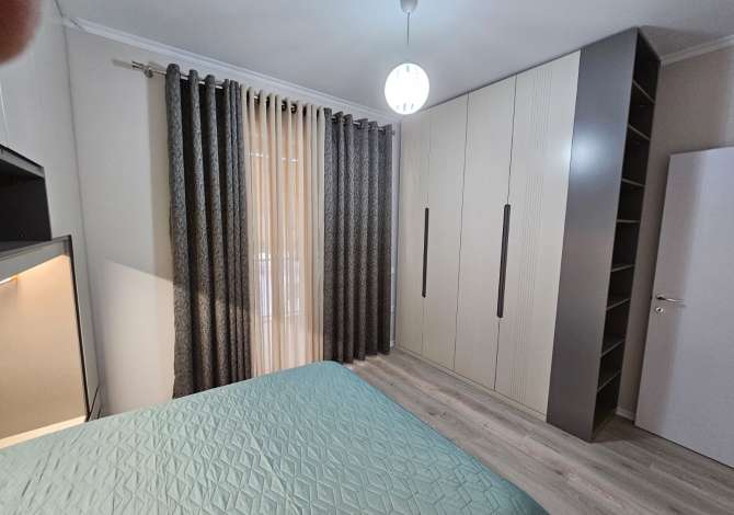 Shtepi me qera Apartament ne Tirane, 1+1, Mobilimi E mobiluar, Pagesa 500  Euro.