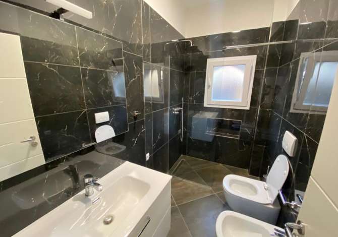 Shtepi me qera Apartament ne Tirane, 2+1, Mobilimi E mobiluar, Pagesa 600  Euro.