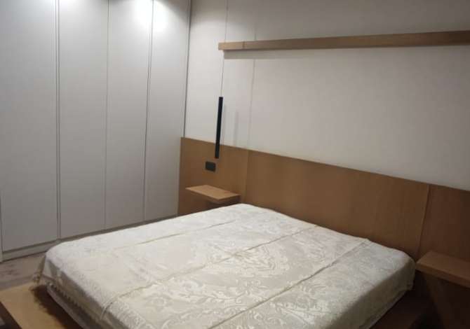 Shtepi me qera Apartament ne Tirane, 1+1, Mobilimi E mobiluar, Pagesa 450  Euro.