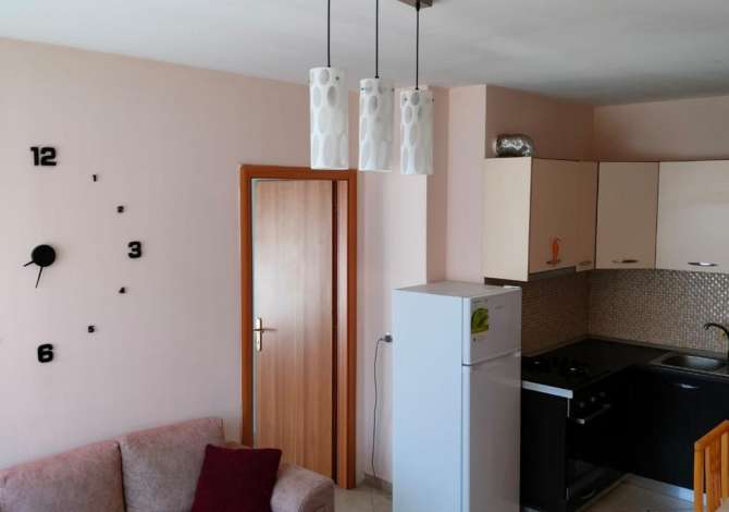 Shtepi me qera 2+1 ne Tirane - 37,000 Leke
