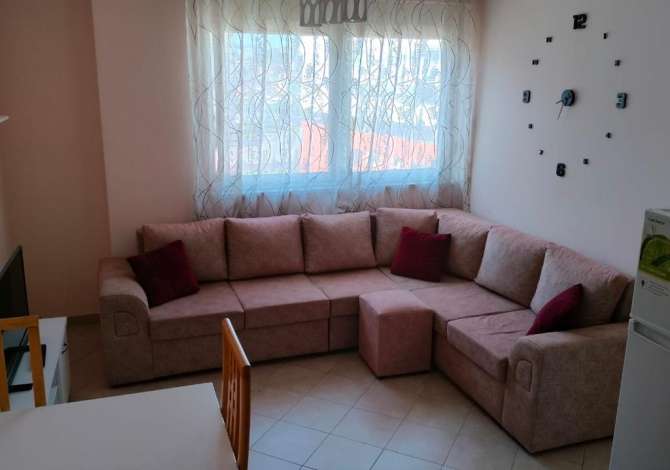 Shtepi me qera 2+1 ne Tirane - 37,000 Leke