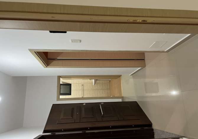 Shtepi me qera 2+1 ne Tirane - 40,000 Leke