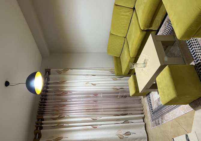Shtepi me qera 1+1 ne Tirane - 40,000 Leke