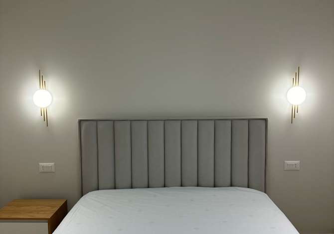 Shtepi me qera Apartament ne Tirane, 2+1, Mobilimi E mobiluar, Pagesa 550  Euro.