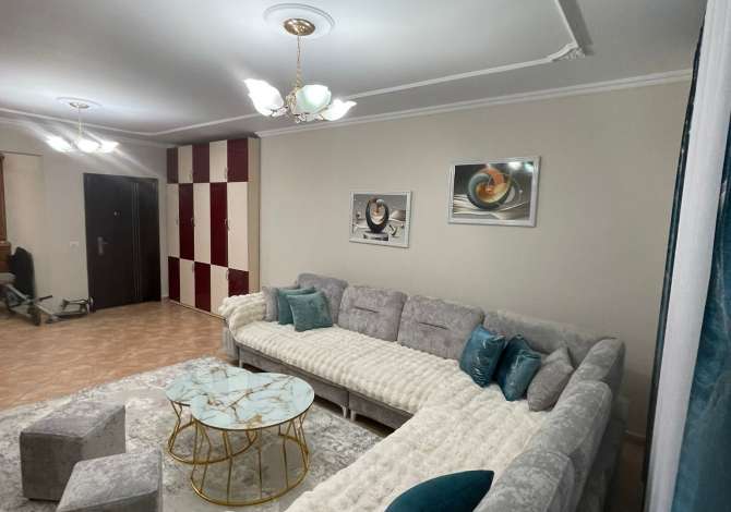 Shtepi me qera 3+1 ne Tirane - 800 Euro