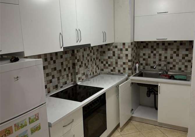 Shtepi me qera 2+1 ne Tirane - 35,000 Leke