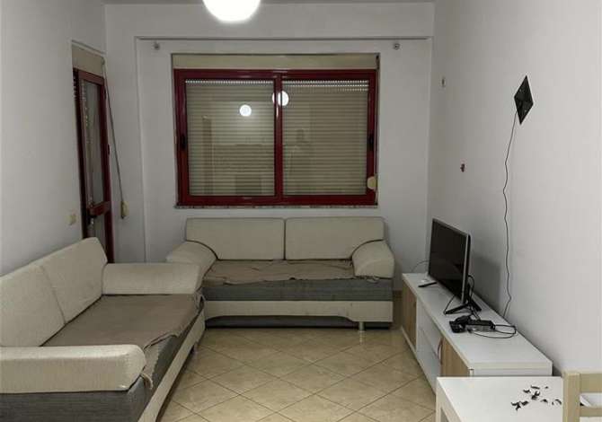 Shtepi me qera Apartament ne Tirane, 2+1, Mobilimi E mobiluar, Pagesa 35,000  Leke.