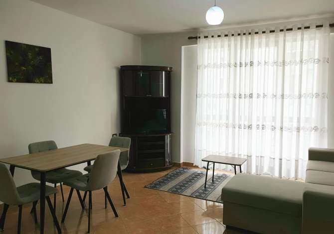 Shtepi me qera 2+1 ne Tirane - 400 Euro