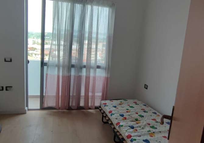 Shtepi me qera Apartament ne Tirane, 2+1, Mobilimi E mobiluar, Pagesa 32,000  Leke.