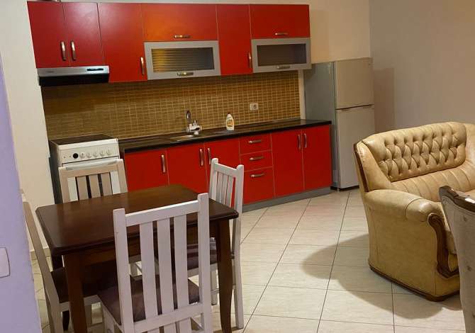 Shtepi me qera 3+1 ne Tirane - 48,000 Leke