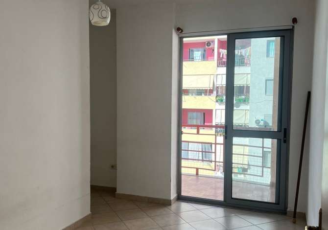 Apartment for rent in Tirana 3+1, Emty