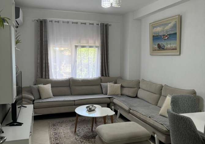 Shtepi me qera 2+1 ne Tirane - 600 Euro