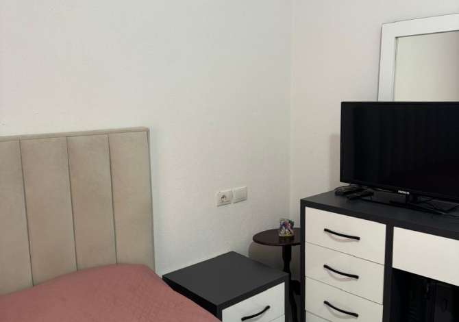 Shtepi me qera Apartament ne Tirane, 2+1, Mobilimi E mobiluar, Pagesa 600  Euro.