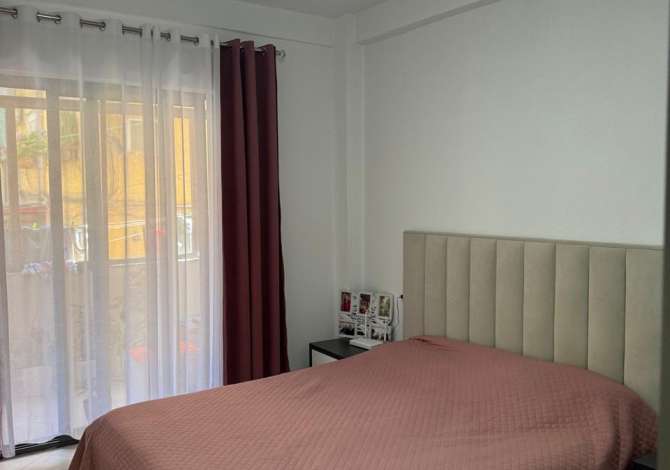 Shtepi me qera Apartament ne Tirane, 2+1, Mobilimi E mobiluar, Pagesa 600  Euro.