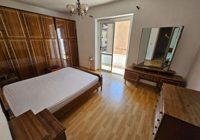 Shtepi me qera Apartament ne Tirane, 1+1, Mobilimi E mobiluar, Pagesa 450  Euro.