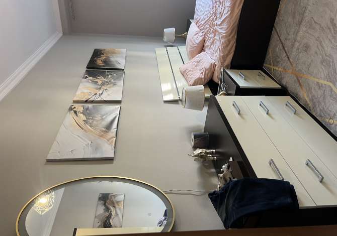 Shtepi me qera Apartament ne Tirane, 2+1, Mobilimi E mobiluar, Pagesa 900  Euro.