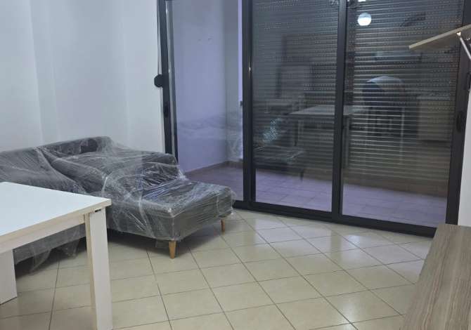 Shtepi me qera 2+1 ne Tirane - 450 Euro