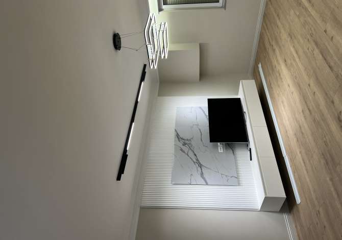 Shtepi me qera 3+1 ne Tirane - 800 Euro