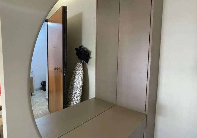 Shtepi me qera Apartament ne Tirane, 2+1, Mobilimi E mobiluar, Pagesa 750  Euro.