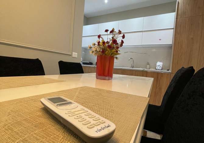 Shtepi me qera Apartament ne Tirane, 2+1, Mobilimi E mobiluar, Pagesa 750  Euro.