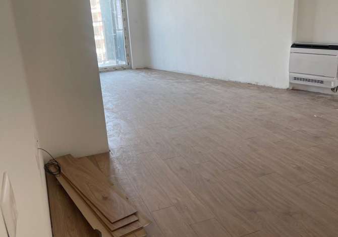 Shtepi me qera Apartament ne Tirane, 3+1, Mobilimi Bosh, pa mobiluar, Pagesa 50,000  Leke.
