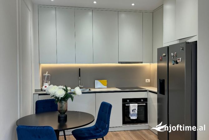 Shtepi me qera Apartament ne Tirane, 1+1, Mobilimi E mobiluar, Pagesa 600  Euro.