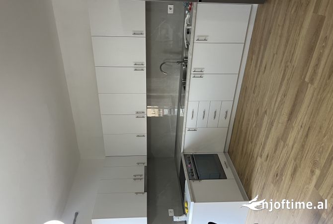 Shtepi me qera 3+1 ne Tirane - 60,000 Leke