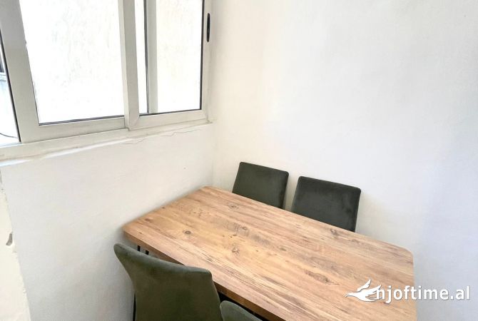Shtepi me qera 2+1 ne Tirane - 700 Euro