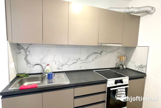 Shtepi me qera 2+1 ne Tirane - 700 Euro