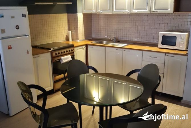 Shtepi me qera 1+1 ne Tirane - 600 Euro