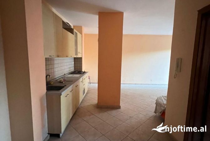 Shtepi ne shitje 1+1 ne Durres - 64,000 Euro